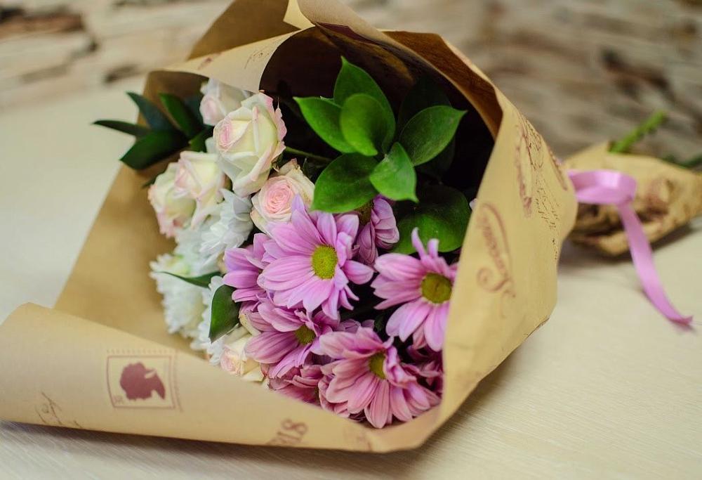 Букет цветов из: Розы и Хризантемы в Аллерое