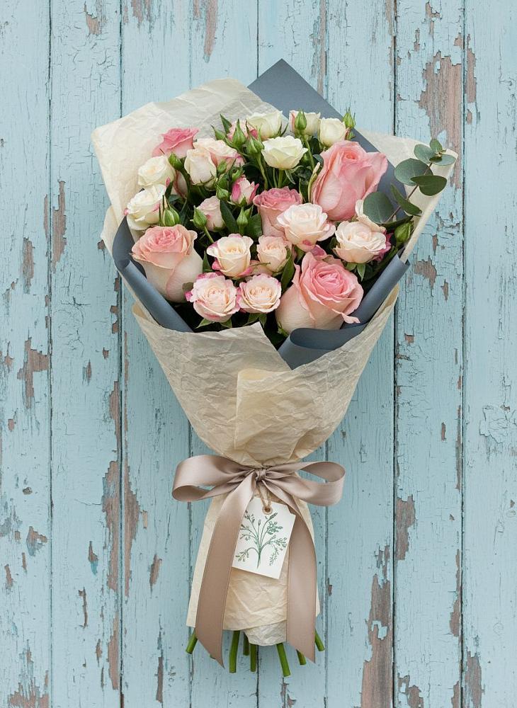 Букет цветов из: Розы в Аллерое