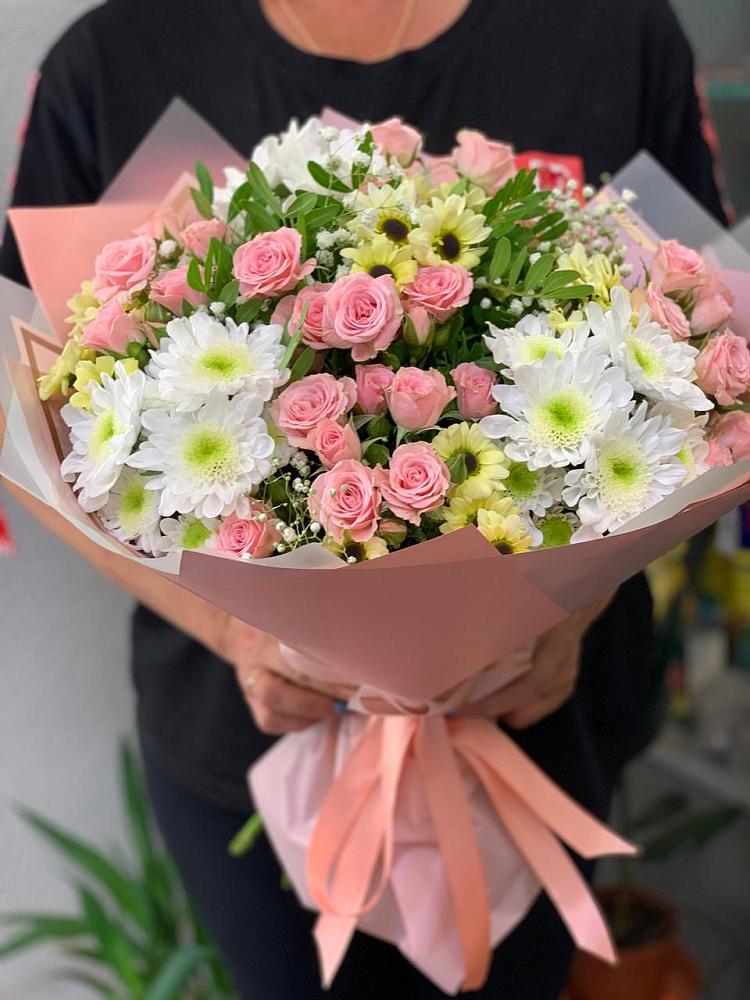 Букет цветов из: Розы и Хризантемы в Аллерое