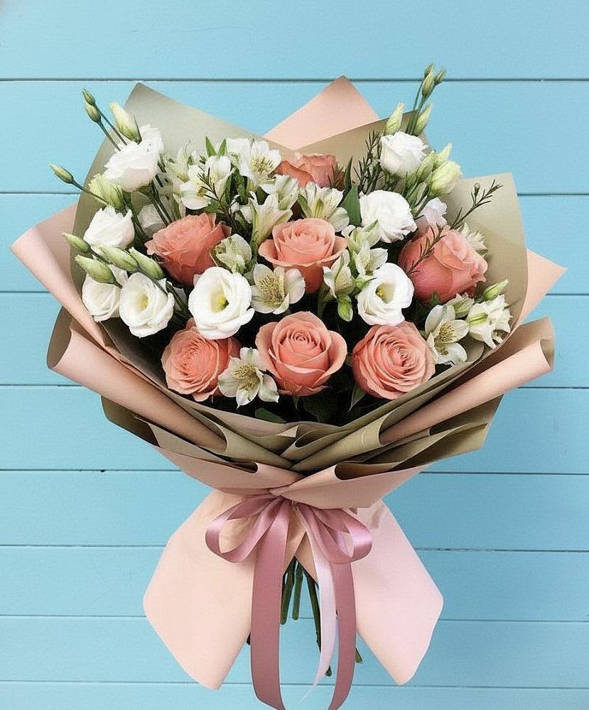 Букет цветов из: Розы, Альстромерии и Лизиантусы в Аллерое