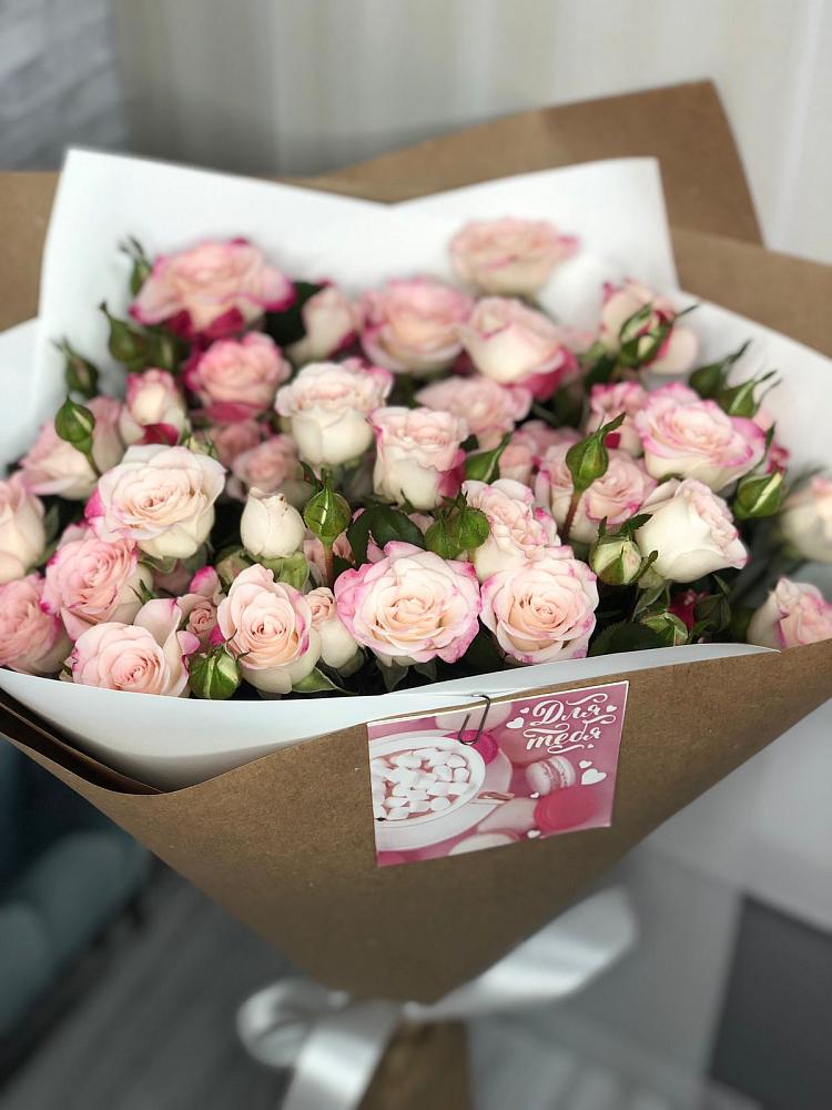 Букет цветов из: Розы в Аллерое