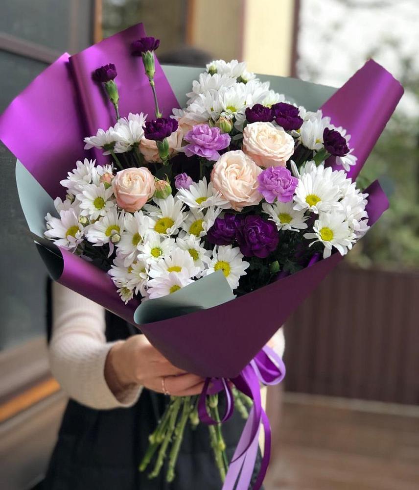 Букет цветов из: Хризантемы, Гвоздики и Розы в Аллерое