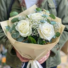 Букет цветов из:  Розы в Аллерое
