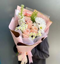 Букет цветов из:  Хризантемы и Розы в Аллерое