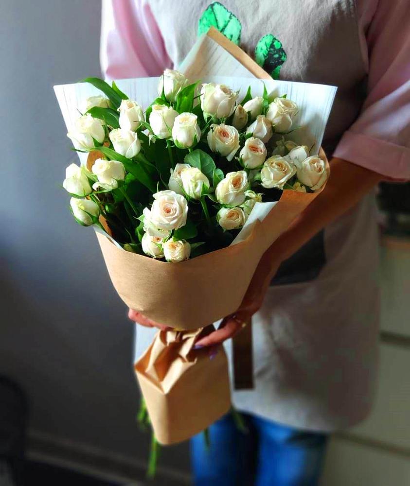 Букет цветов из: Розы в Аллерое