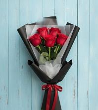 Букет цветов из:  Розы в Аллерое