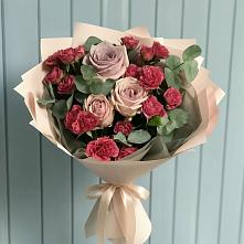 Букет цветов из:  Гвоздики и Розы в Аллерое