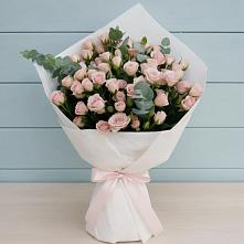 Букет цветов из:  Розы #REPLACE_PRED# Аллерое