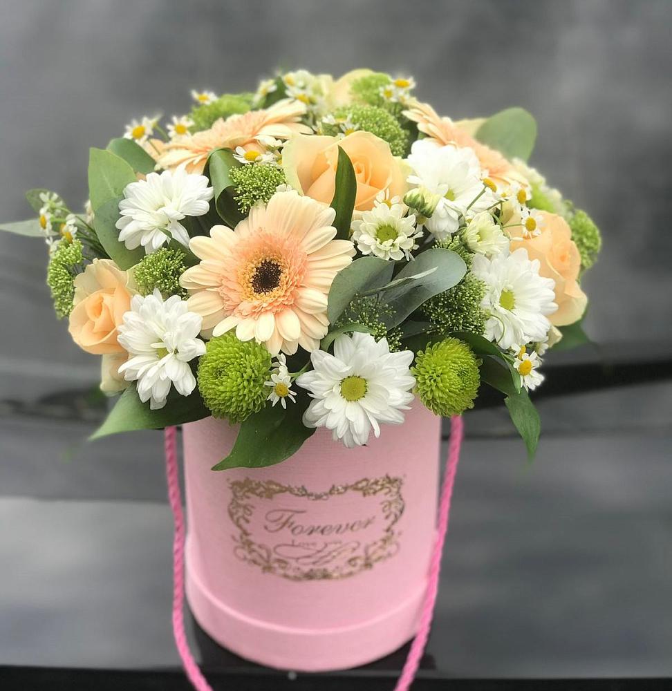 Цветочная композиция из Розы, Герберы и Хризантемы в шляпной коробке в Аллерое