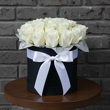 Цветочная композиция из Розы в шляпной коробке в Аллерое