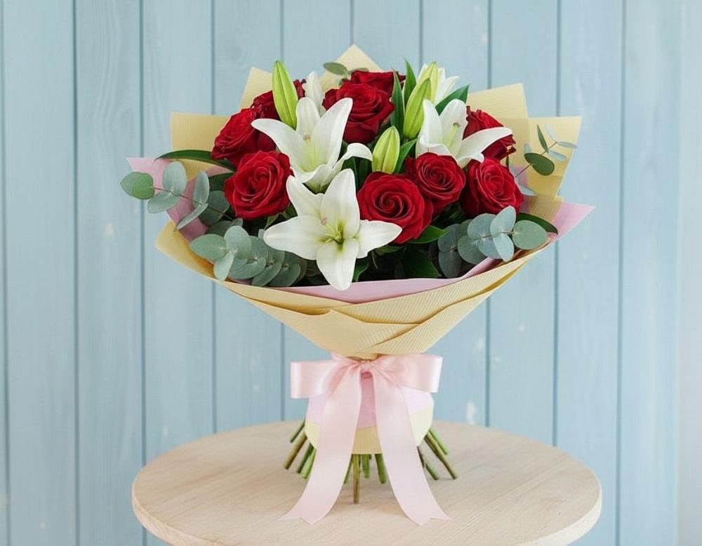 Букет цветов из: Лилии и Розы в Аллерое